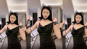 【国产直播精选】诺宝无敌定制全裸脱衣舞。}