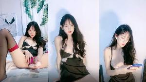 美到爆炸10级甜美小姐姐丝足美腿女神难得下海居然还喷水带上眼镜简直了像家庭教师系列女主